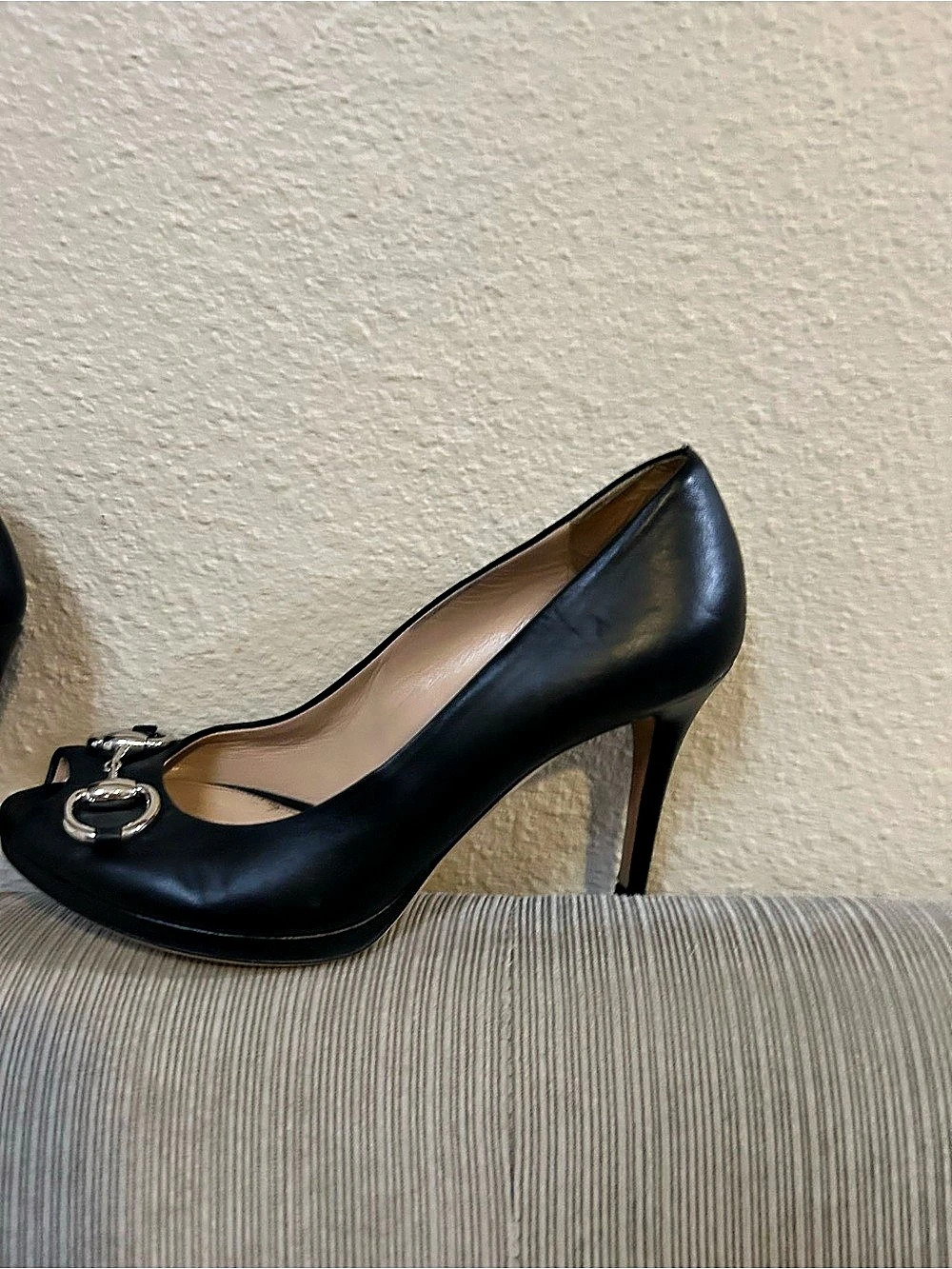 Gucci Horsebit Black Leather Peep Toe Platform Pumps EU 361⁄2 - Picture 3 of 6
